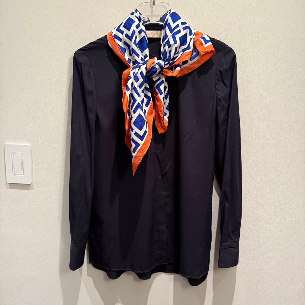 Tory Burch Womens Navy Long Sleeve Shirt Option to Add A Scarf Size 4 - Picture 2 of 9